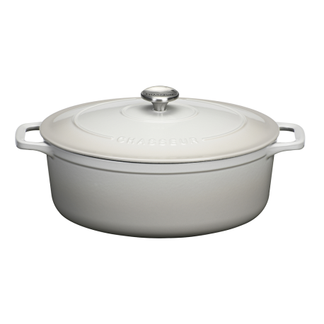 Oval casserole