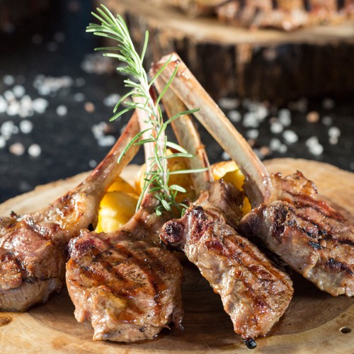 Grilled lamb cutlets with rosemary