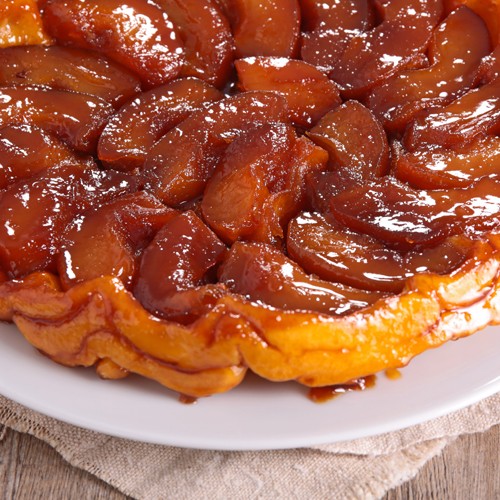 Tarte Tatin, maple syrup and cardamom